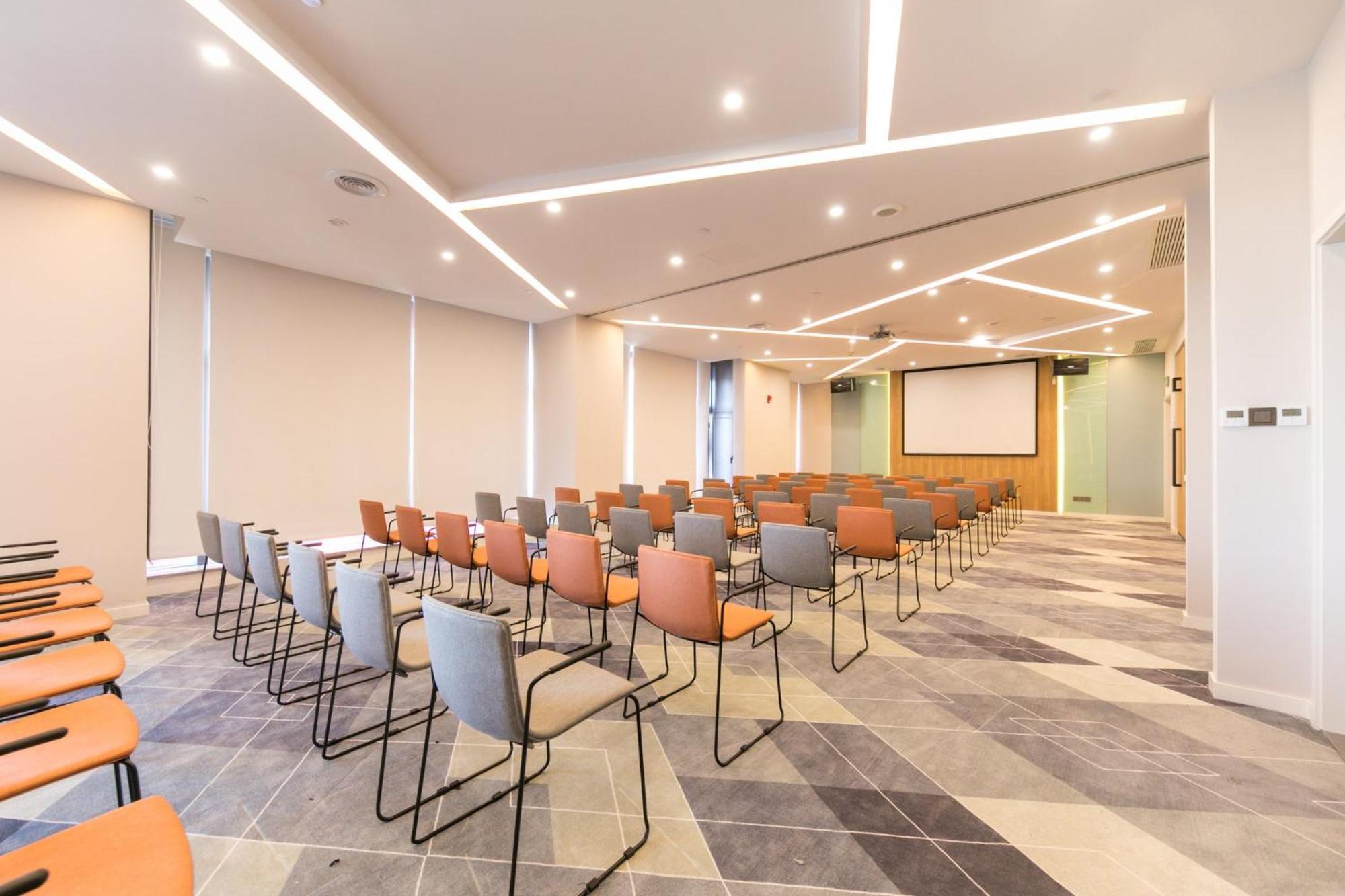 Holiday Inn Express Shanghai Tangzhen By Ihg - 20 Mins To Disney Land Exteriér fotografie